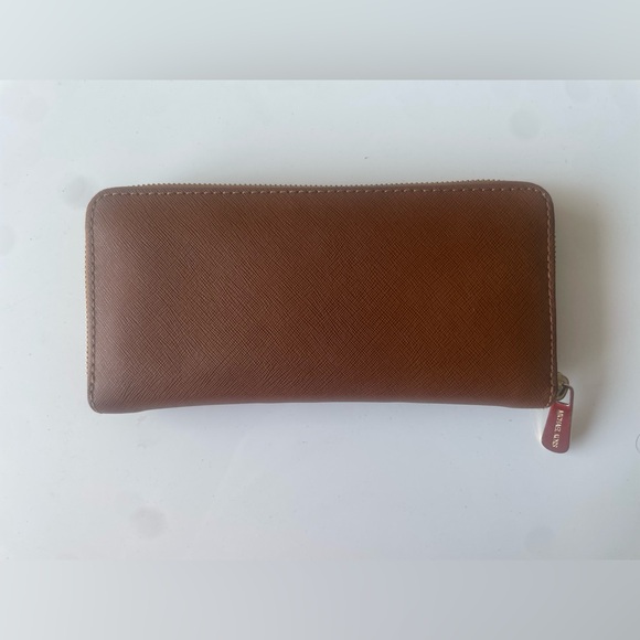 Michael Kors wallet - Picture 2 of 6